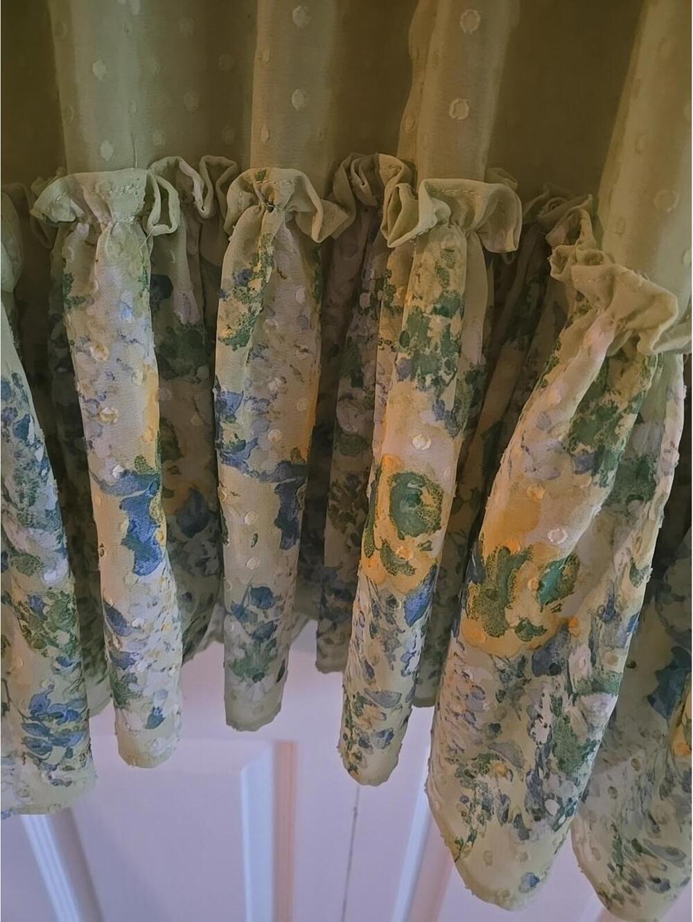 Taylor Dress Sz 8 Floral Pepulum Balloom Sleeves Boho Cottagecore smocked Summer - Picture 4 of 9